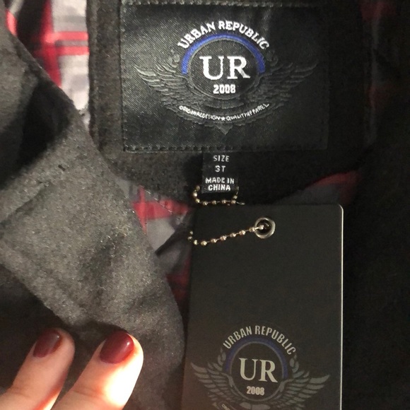 Pea coat for toddler boy - Picture 3 of 5